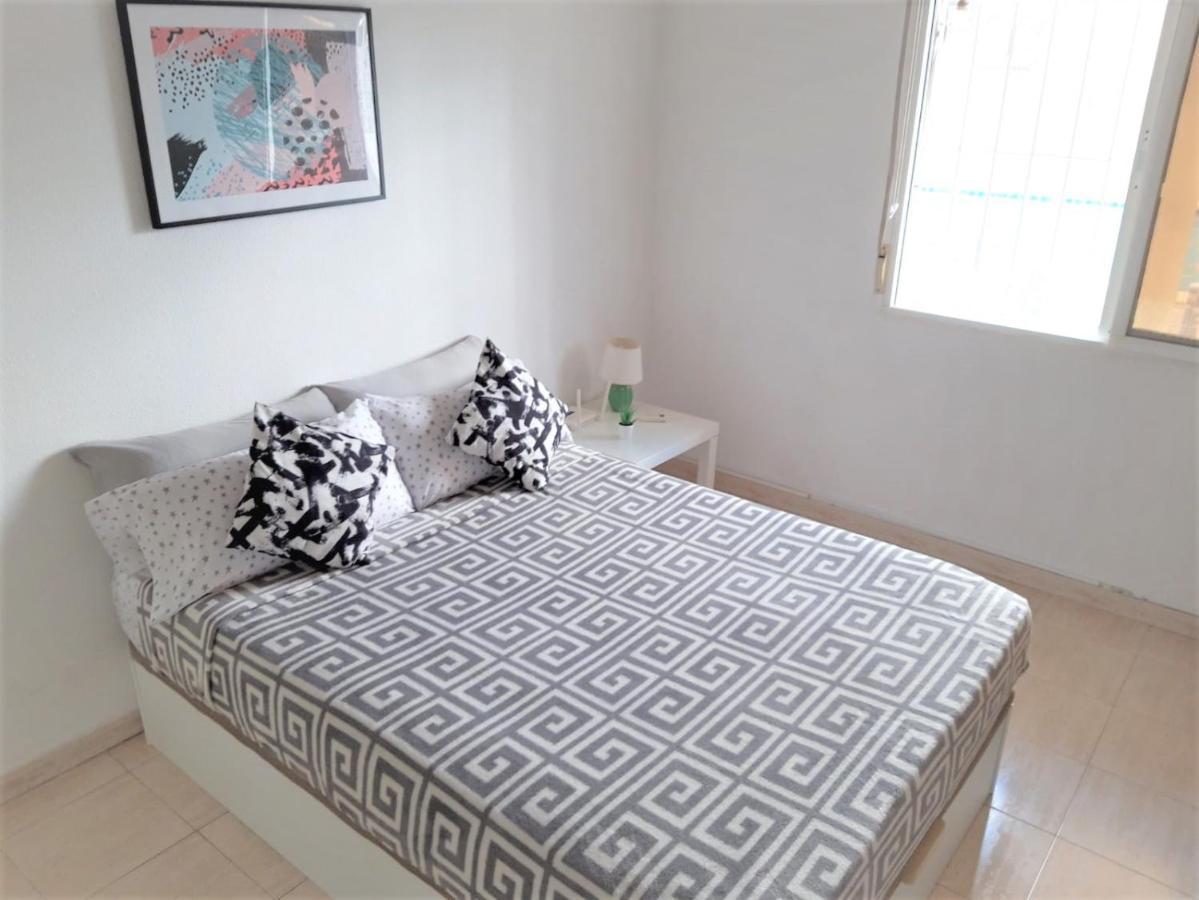 Pretty Studio With Swimming Pool Torrevieja Ngoại thất bức ảnh