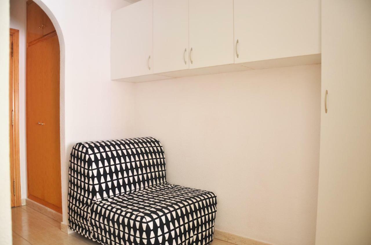 Pretty Studio With Swimming Pool Torrevieja Ngoại thất bức ảnh